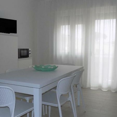 Excelent Two-Rooms Apartment Eraclea Mare Exterior photo