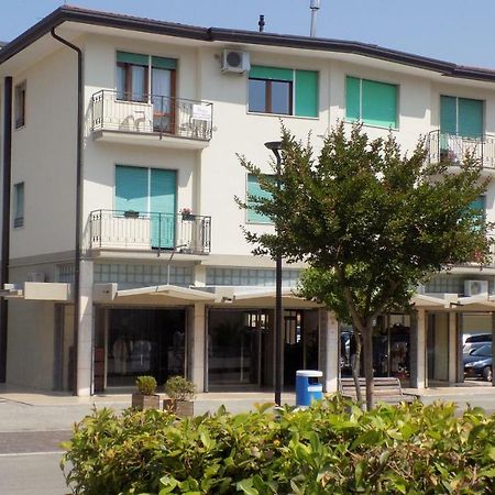 Excelent Two-Rooms Apartment Eraclea Mare Exterior photo